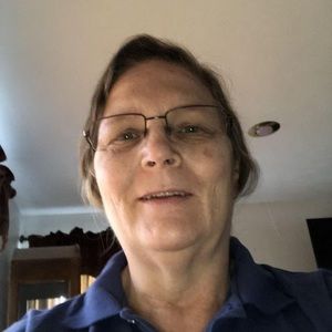 Meet your Posher, Holly